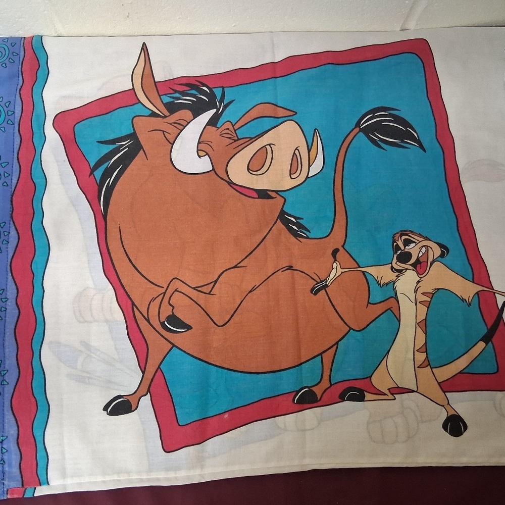 Disney Lion King Standard Size Pillow - Picture 4 of 7